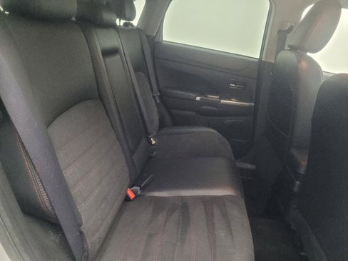 Used 2023 Mitsubishi Outlander Sport Sport S image 19