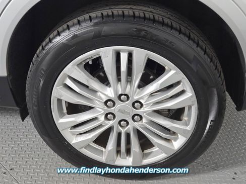 Used 2019 Cadillac XT5 Premium Luxury FWD image 10