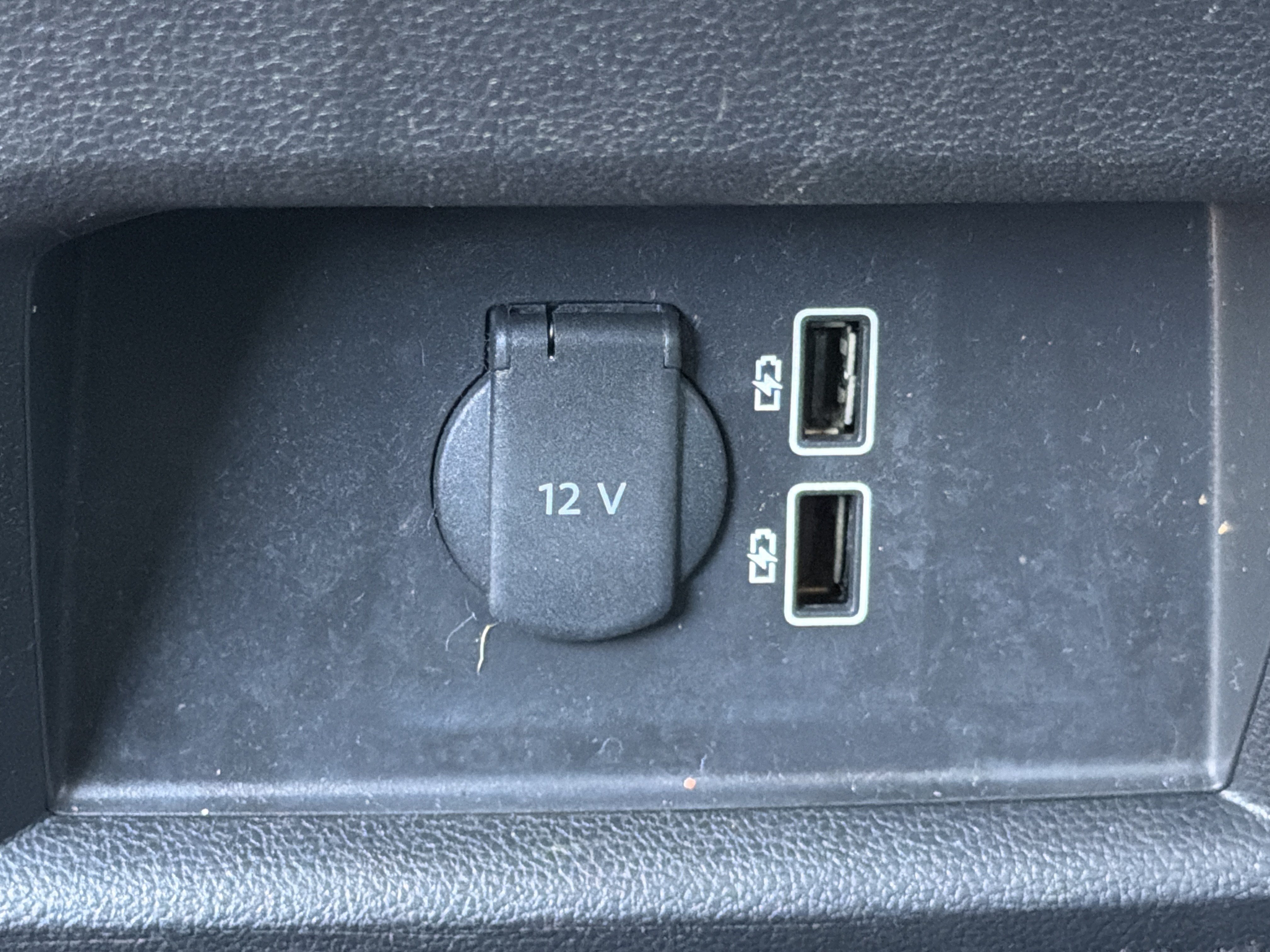 Used 2019 Volkswagen Atlas SE FWD image 18