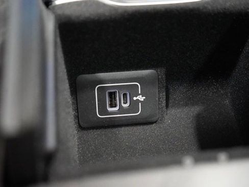 New 2025 Maserati Grecale Modena image 27