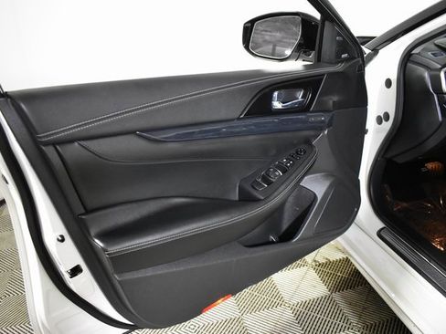 Used 2021 Nissan Maxima Platinum w/ Sport Mat Group image 7