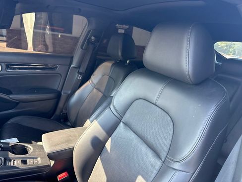 Used 2024 Honda Civic Sport Touring image 2