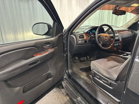 Used 2009 Chevrolet Tahoe LT image 7
