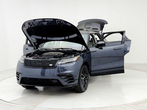 Certified 2025 Land Rover Range Rover Velar Dynamic SE image 9