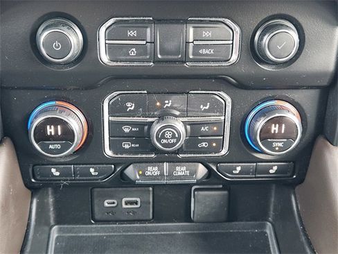 Used 2021 Chevrolet Tahoe LT image 19