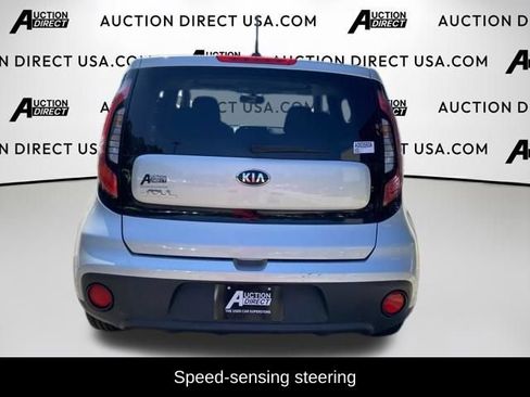 Used 2017 Kia Soul FWD image 5
