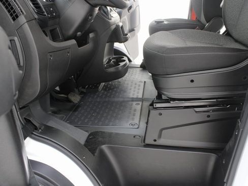 Used 2025 RAM ProMaster 2500 w/ Convenience Group image 14