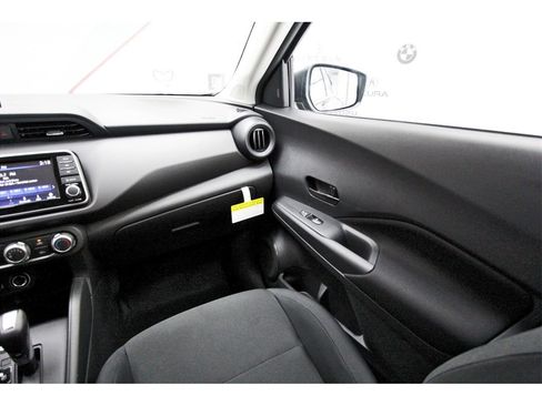 New 2025 Nissan Kicks Play S image 8