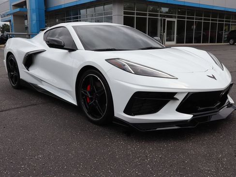 Used 2020 Chevrolet Corvette Stingray Coupe w/ Z51 Performance Package RWD image 2
