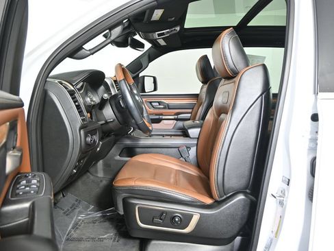 Used 2022 RAM 1500 Limited w/ Body Color Bumper Group AWD/4WD image 21