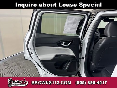Used 2026 Jeep Compass Limited image 37