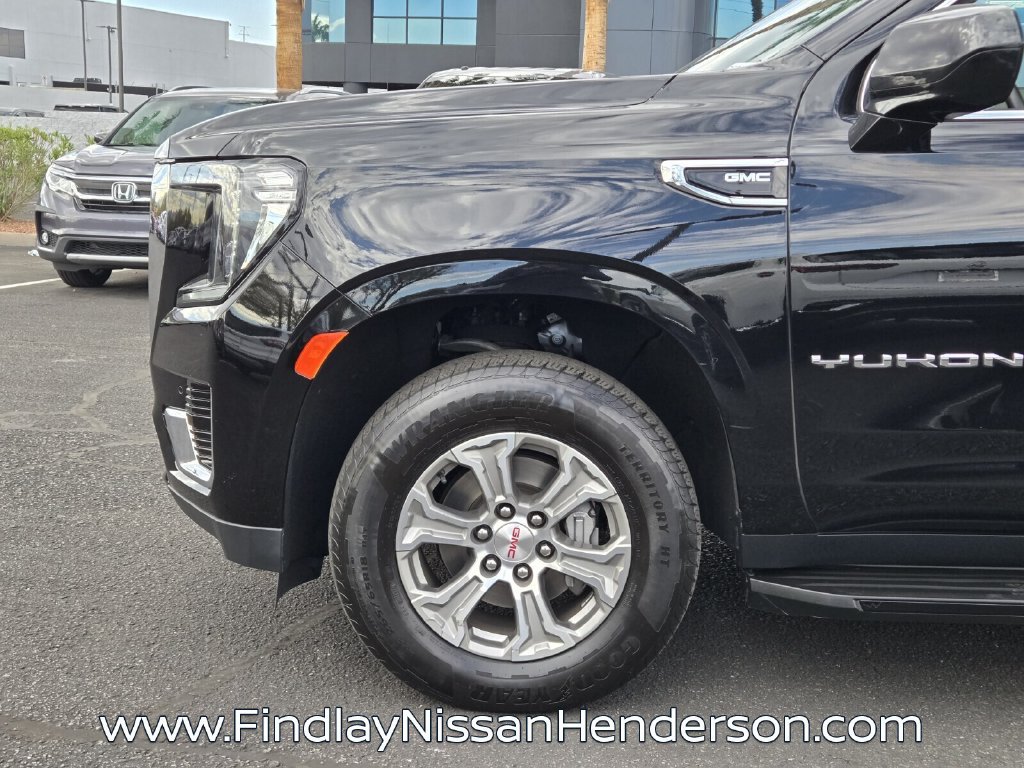 Used 2023 GMC Yukon SLE RWD image 9