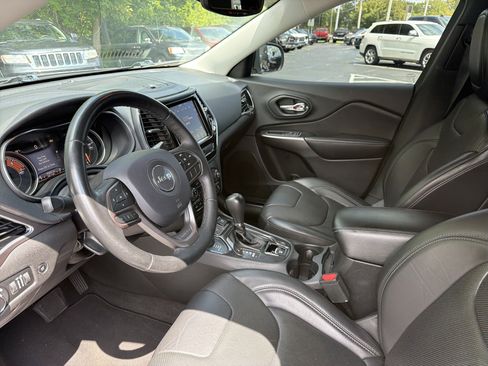 Used 2019 Jeep Cherokee Limited w/ Luxury Group AWD/4WD image 20