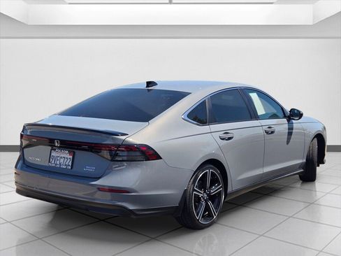 Certified 2025 Honda Accord Sport image 5