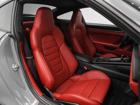 Used 2024 Porsche 911 Carrera GTS image 35