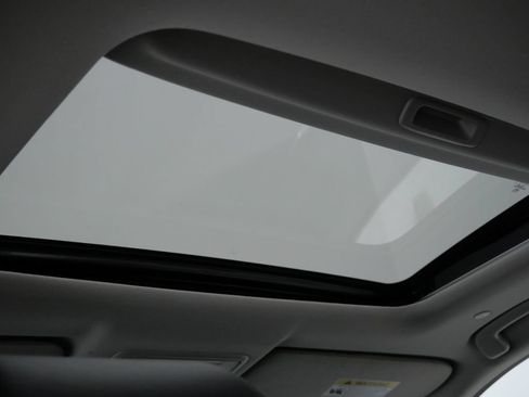 Used 2024 Honda CR-V EX-L image 4