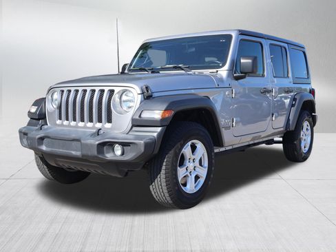 Used 2021 Jeep Wrangler Unlimited Sport AWD/4WD image 3