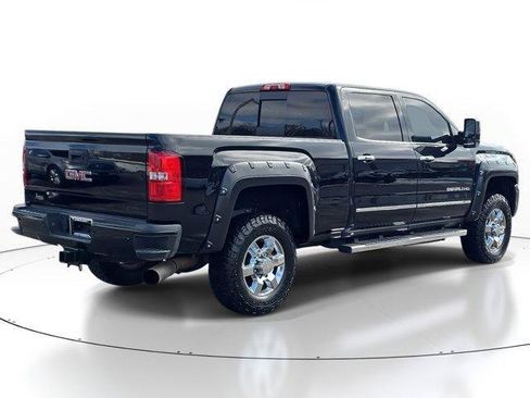 Used 2015 GMC Sierra 3500 Denali w/ Duramax Plus Package image 4