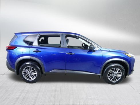 Used 2023 Nissan Rogue S AWD/4WD image 8