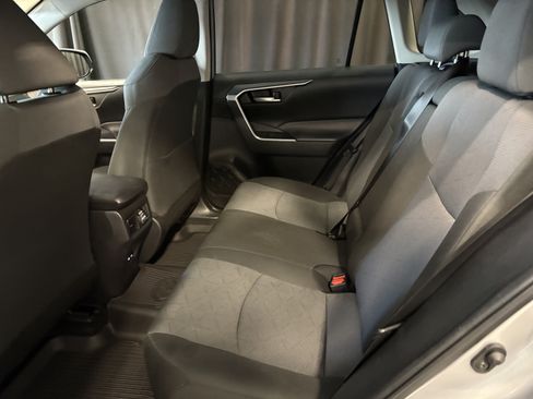 Certified 2025 Toyota RAV4 XLE AWD/4WD image 10