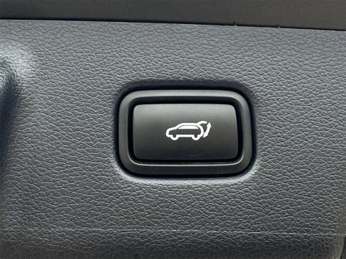 Used 2022 Hyundai Palisade SEL w/ 8P Bench Seat Package image 33