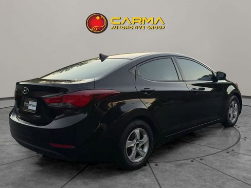 Used 2015 Hyundai Elantra SE image 8