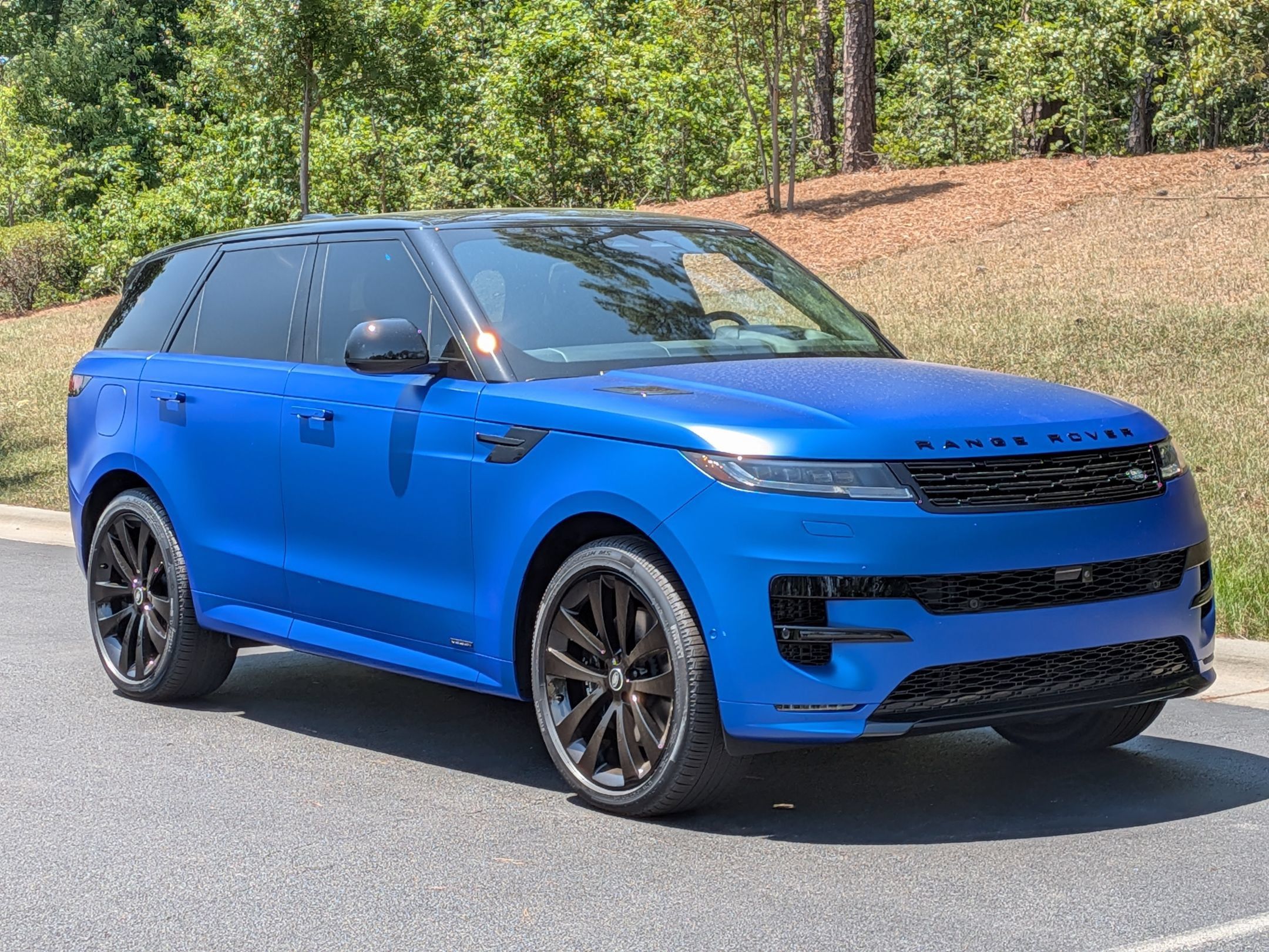 Used 2025 Land Rover Range Rover Sport Autobiography AWD/4WD image 32