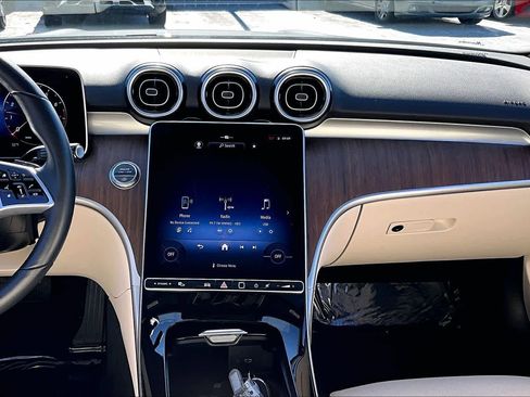 Used 2024 Mercedes-Benz C 300 Sedan image 6