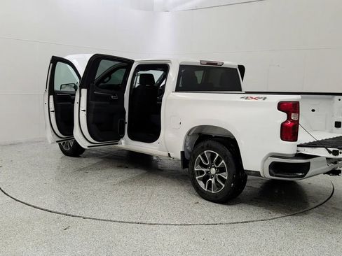 Used 2022 Chevrolet Silverado 1500 LT image 11