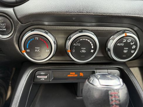 Used 2019 MAZDA MX-5 Miata RF Grand Touring image 26