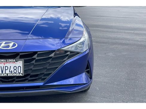 Used 2022 Hyundai Elantra SEL w/ Cargo Package FWD image 19