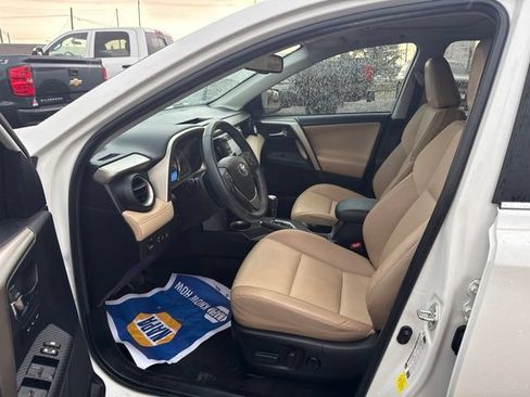 Used 2015 Toyota RAV4 Limited w/ Technology Package FWD image 10