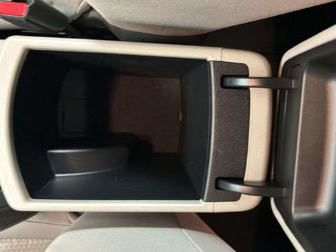 Used 2025 Kia Soul LX FWD image 20