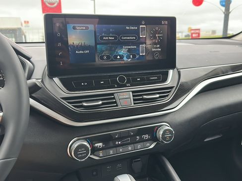 New 2025 Nissan Altima 2.5 SR w/ SR Premium Package image 21