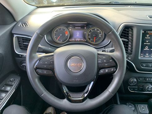 Used 2023 Jeep Cherokee Altitude Lux image 16