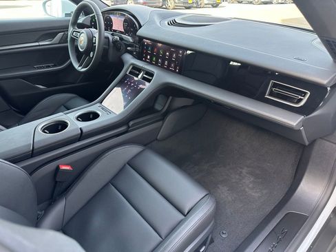 New 2025 Porsche Taycan 4S image 21