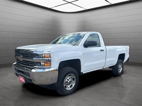 Used 2017 Chevrolet Silverado 2500 W/T w/ Snow Plow Prep Package image 5