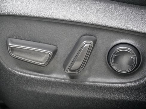 Used 2024 Toyota Grand Highlander FWD image 18