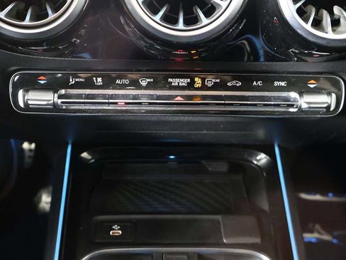 Used 2024 Mercedes-Benz GLA 250 4MATIC image 48