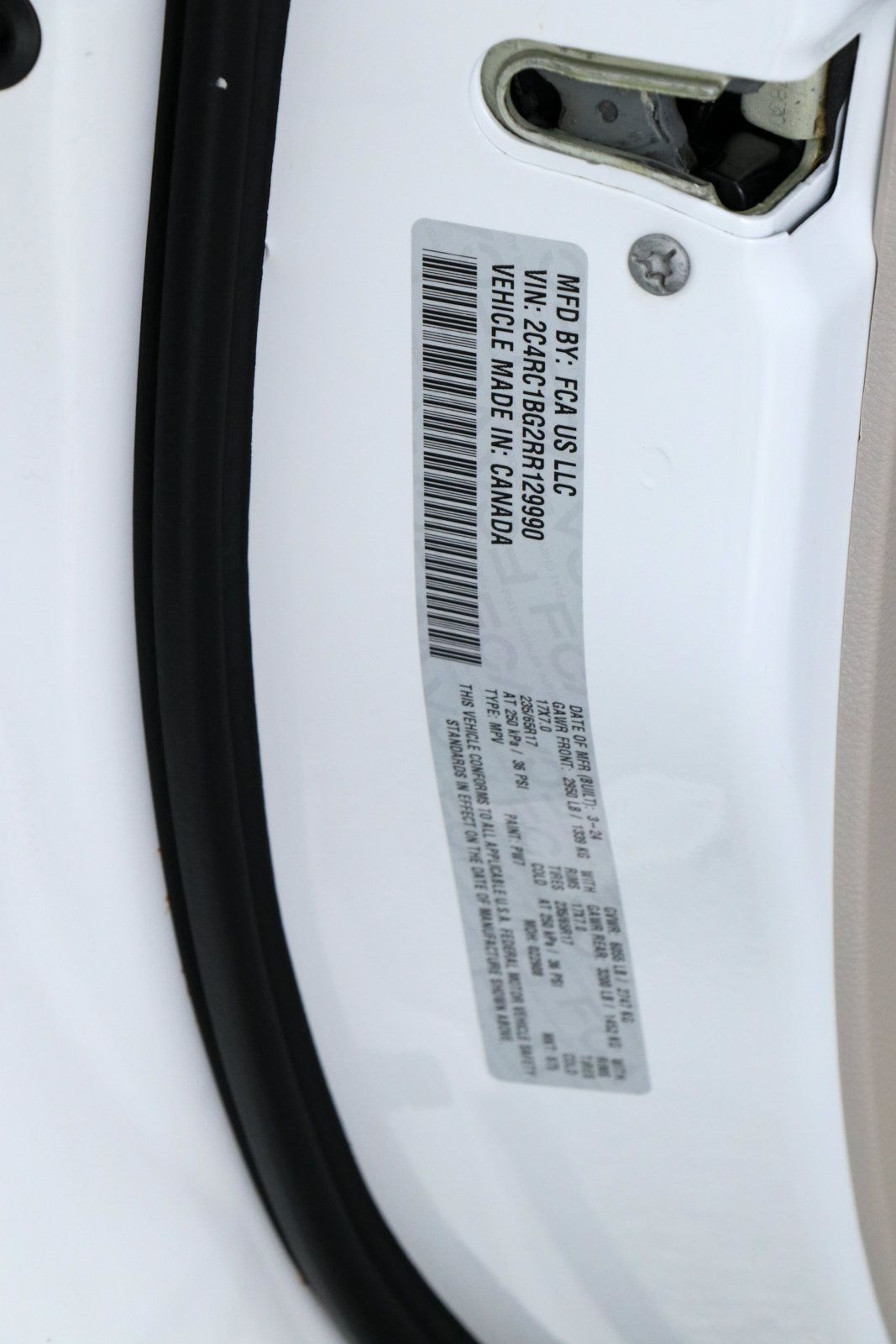 Used 2024 Chrysler Pacifica Touring-L FWD image 32