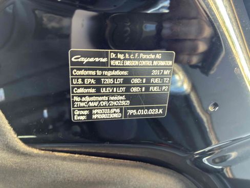 Used 2017 Porsche Cayenne AWD/4WD image 67