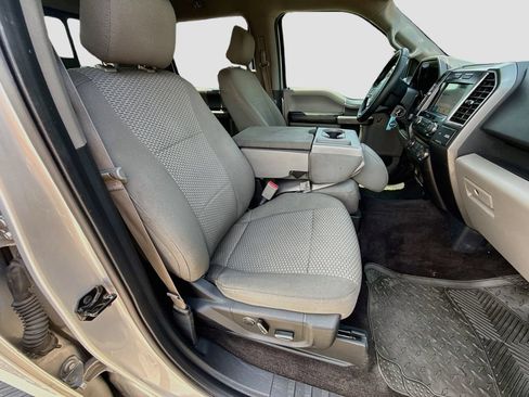 Used 2016 Ford F150 XLT w/ Equipment Group 302A Luxury AWD/4WD image 30