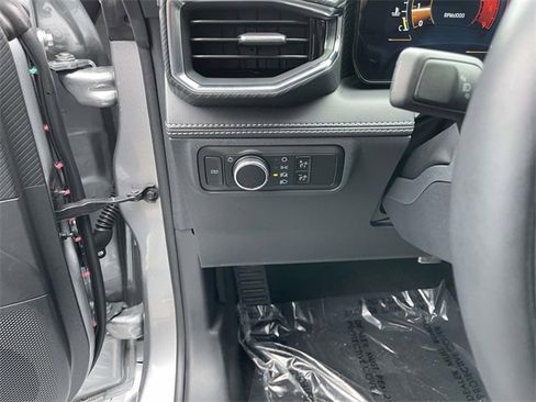 Used 2025 Ford Mustang GT Premium image 13