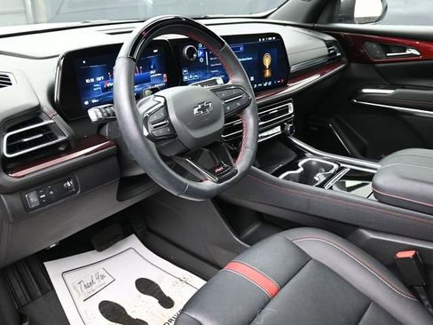 Used 2024 Chevrolet Traverse RS w/ LPO, Floor Liner Package image 14