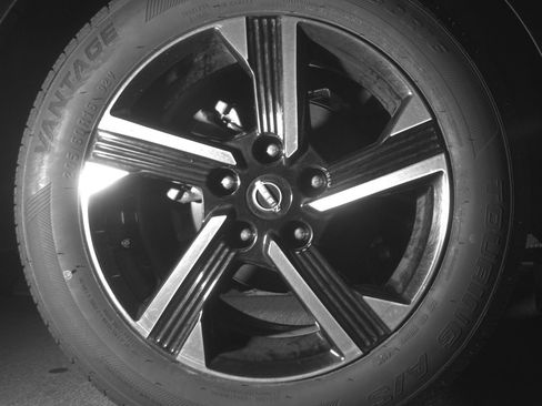Used 2025 Nissan Sentra SV FWD image 15