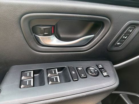 Certified 2024 Honda Pilot TrailSport image 13