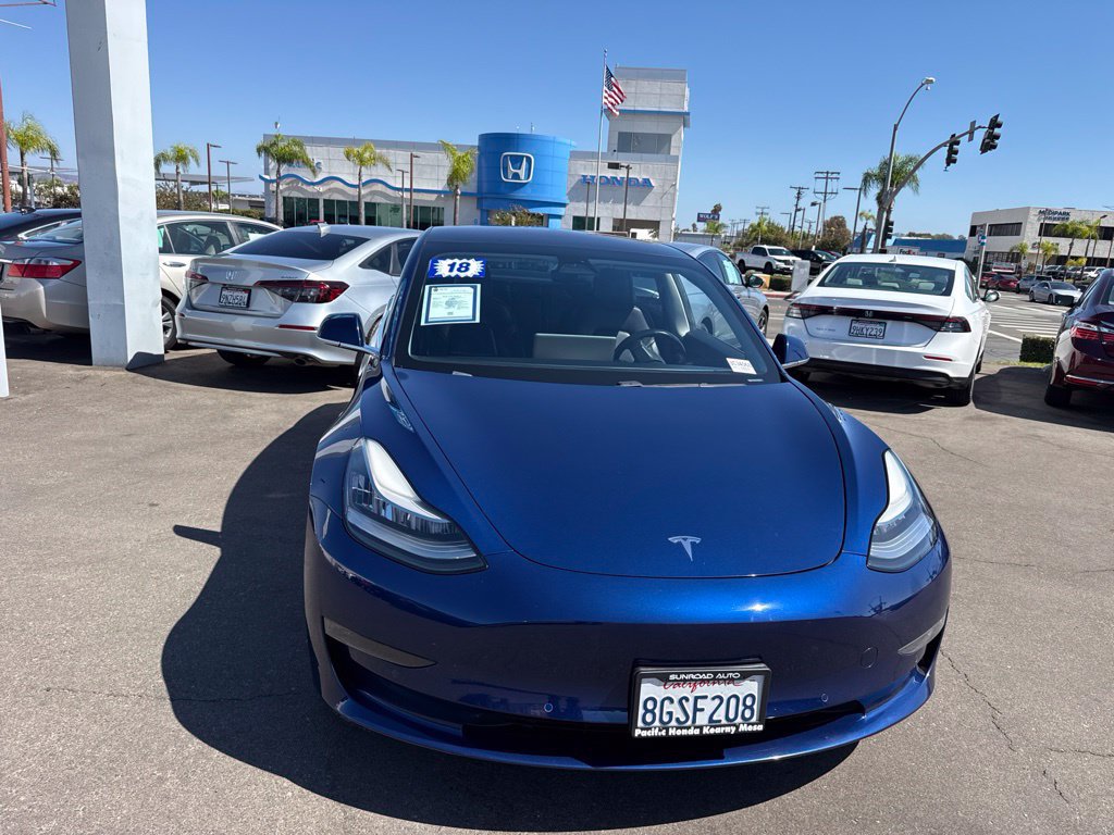 Used 2018 Tesla Model 3 Long Range RWD image 5