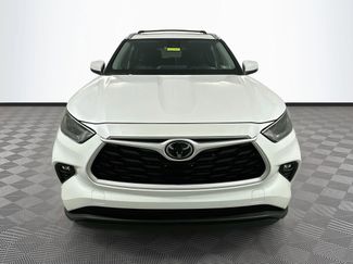 Used 2023 Toyota Highlander XLE AWD/4WD video 2