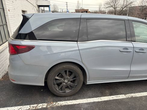 Used 2023 Honda Odyssey Sport image 6