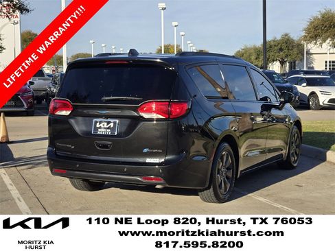 Used 2020 Chrysler Pacifica Limited w/ Advanced Safetytec Group image 4